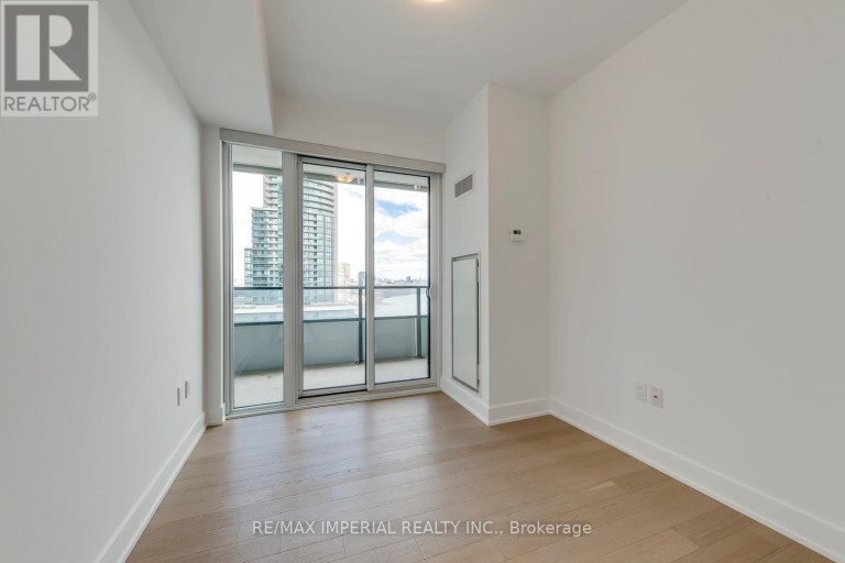2007 - 20 SHORE BREEZE DRIVE, Toronto (Mimico), Ontario, M8V0C7