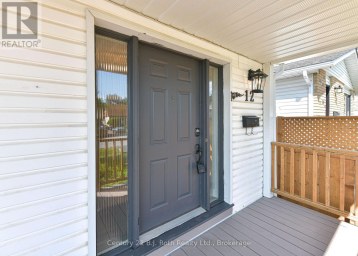 12 CLINTON STREET Orillia Ontario photo 16