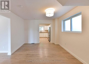 12 CLINTON STREET Orillia Ontario photo 23