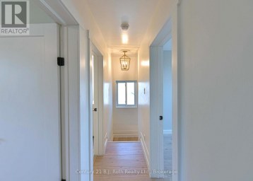 12 CLINTON STREET Orillia Ontario photo 40