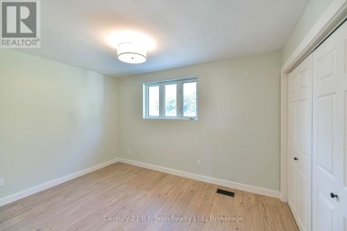 12 CLINTON STREET Orillia Ontario photo 49