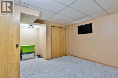 3802 Oak Drive S Lethbridge Alberta photo 26