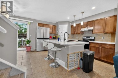 66 Panatella Park NW Calgary Alberta photo 7