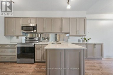 6 GINNIE STREET Parry Sound Ontario photo 18