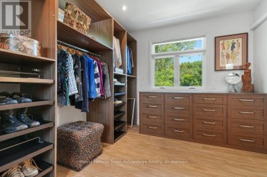 6 GINNIE STREET Parry Sound Ontario photo 27