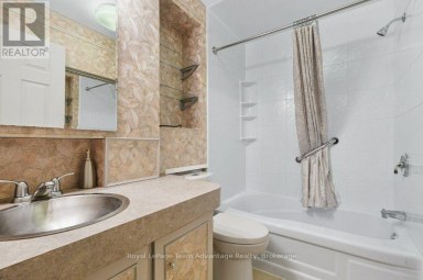 6 GINNIE STREET Parry Sound Ontario photo 33