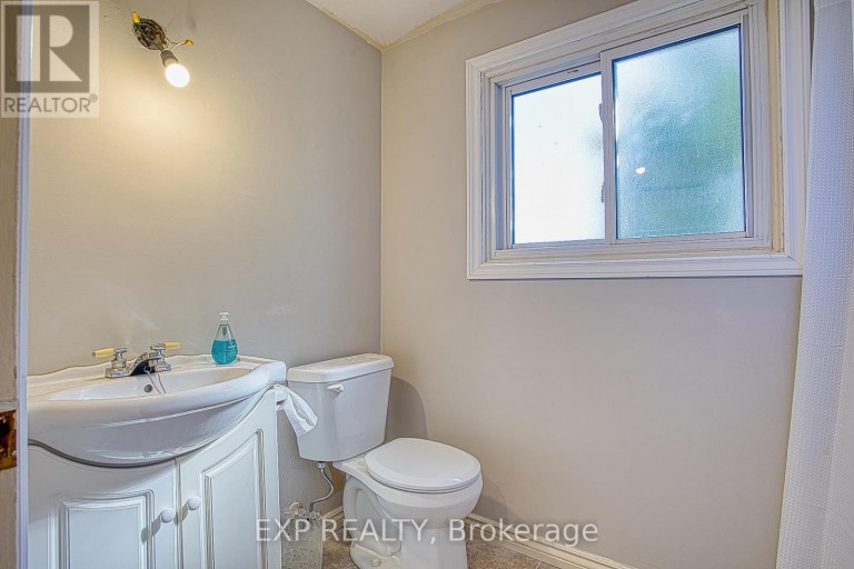 404 - 7 VIKING COURT, Grimsby (Grimsby Beach), Ontario, L3M3T8