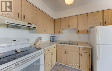 403 - 24 MIDLAND DRIVE Kitchener Ontario photo 6