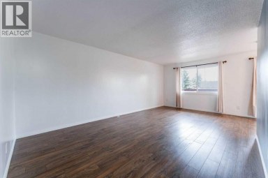 2906 Doverville Crescent SE Calgary Alberta photo 10