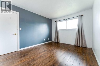 2906 Doverville Crescent SE Calgary Alberta photo 12