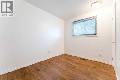 2906 Doverville Crescent SE Calgary Alberta photo 17