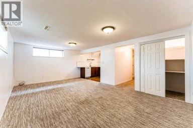 2906 Doverville Crescent SE Calgary Alberta photo 21