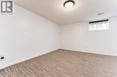 2906 Doverville Crescent SE Calgary Alberta photo 27
