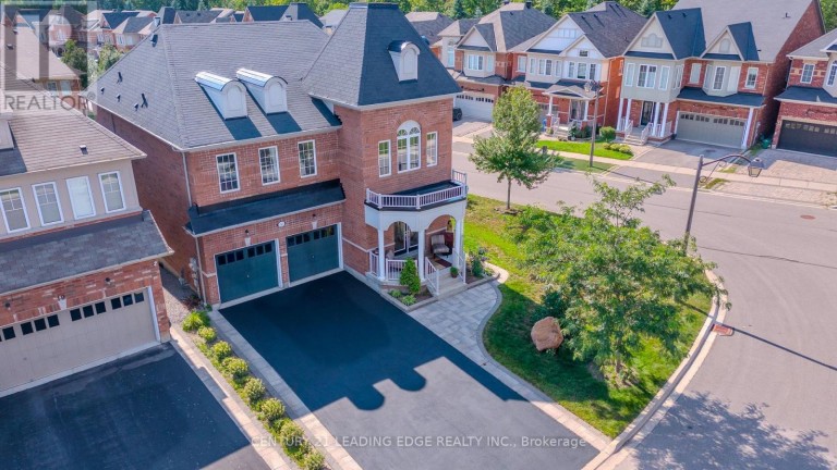 14 CLARINET LANE, Whitchurch-Stouffville (Stouffville), Ontario, L4A4N1