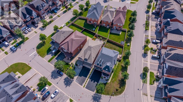 14 CLARINET LANE, Whitchurch-Stouffville (Stouffville), Ontario, L4A4N1
