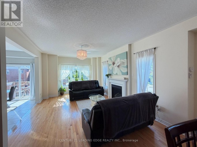 14 CLARINET LANE, Whitchurch-Stouffville (Stouffville), Ontario, L4A4N1