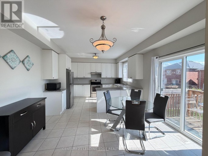 14 CLARINET LANE, Whitchurch-Stouffville (Stouffville), Ontario, L4A4N1