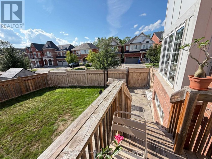 14 CLARINET LANE, Whitchurch-Stouffville (Stouffville), Ontario, L4A4N1