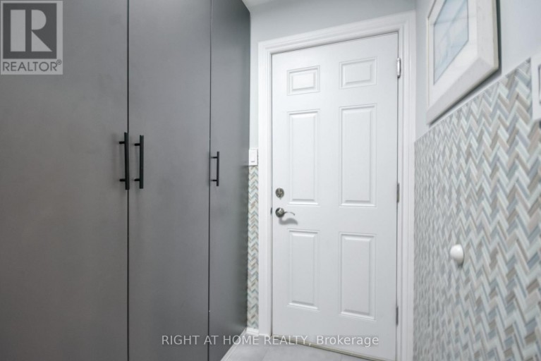 112 BIRCHWOOD DRIVE, Barrie (East Bayfield), Ontario, L4M6X4