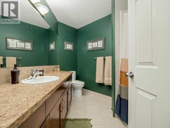 532 Margaret Sutherland Crescent N Lethbridge Alberta photo 18