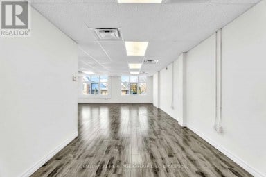212 - 222 FINCH AVENUE W Toronto (Newtonbrook West) Ontario photo 3