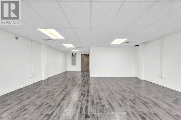 212 - 222 FINCH AVENUE W, Toronto (Newtonbrook West), Ontario, M2R1M6