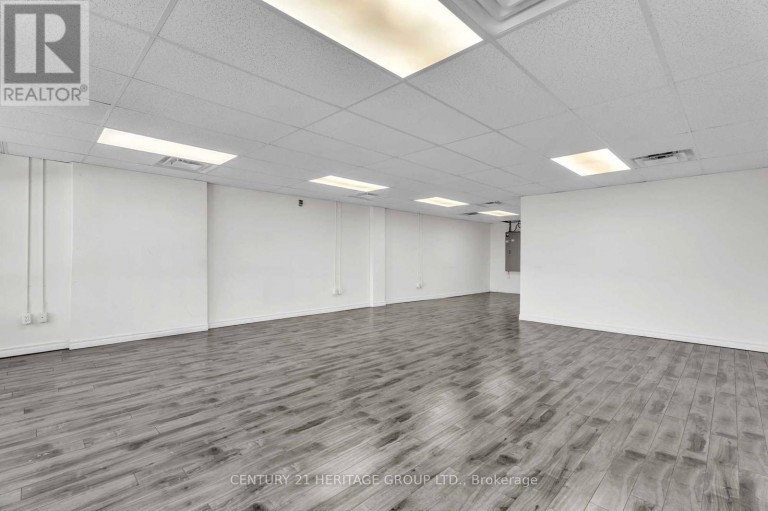 212 - 222 FINCH AVENUE W, Toronto (Newtonbrook West), Ontario, M2R1M6