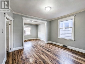 116 BEACH ROAD Hamilton (Industrial Sector) Ontario photo 16