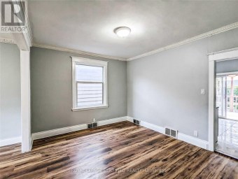 116 BEACH ROAD Hamilton (Industrial Sector) Ontario photo 17