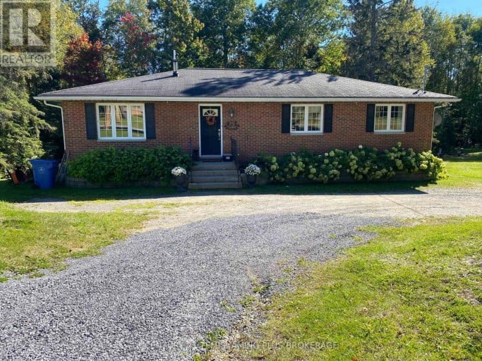 43 O'connor Drive, Temagami, Ontario (id X13678812)