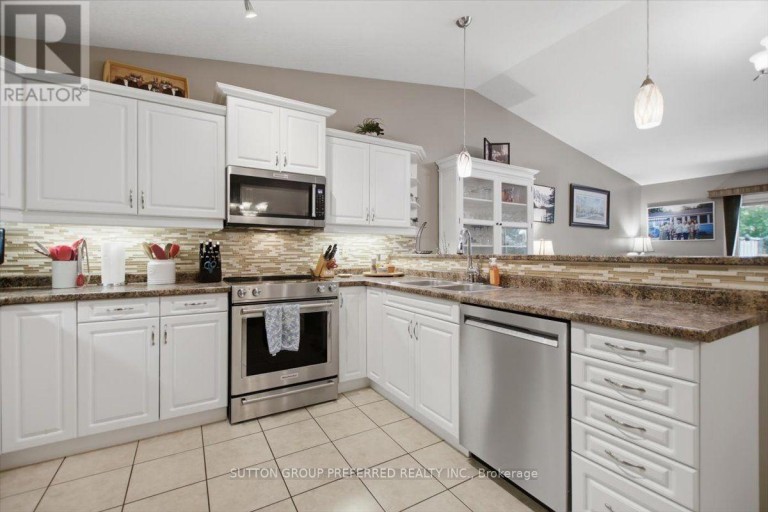 72 - 869 WHETHERFIELD STREET, London North (North M), Ontario, N6H0A2