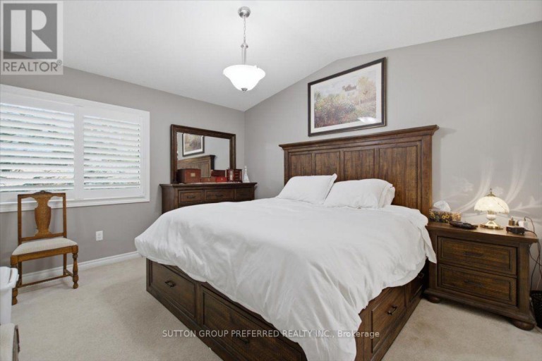 72 - 869 WHETHERFIELD STREET, London North (North M), Ontario, N6H0A2