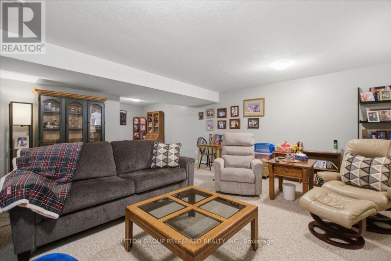 72 - 869 WHETHERFIELD STREET, London North (North M), Ontario, N6H0A2