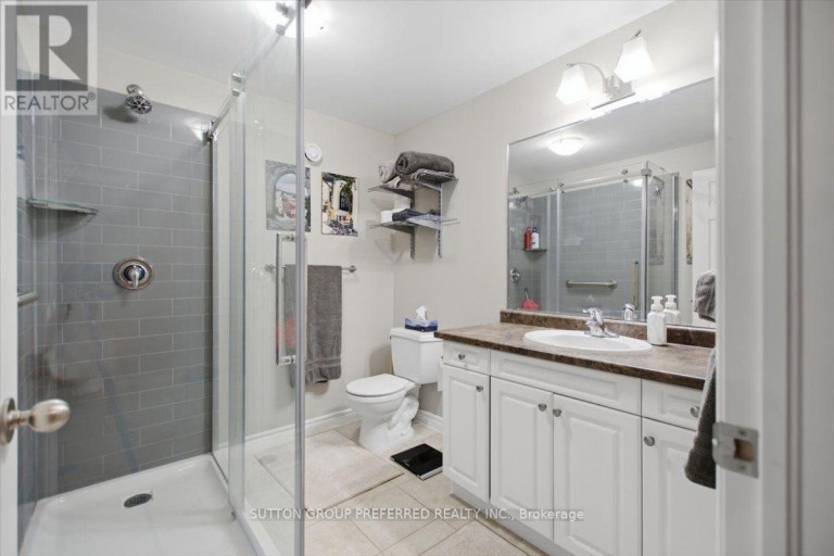 72 - 869 WHETHERFIELD STREET, London North (North M), Ontario, N6H0A2