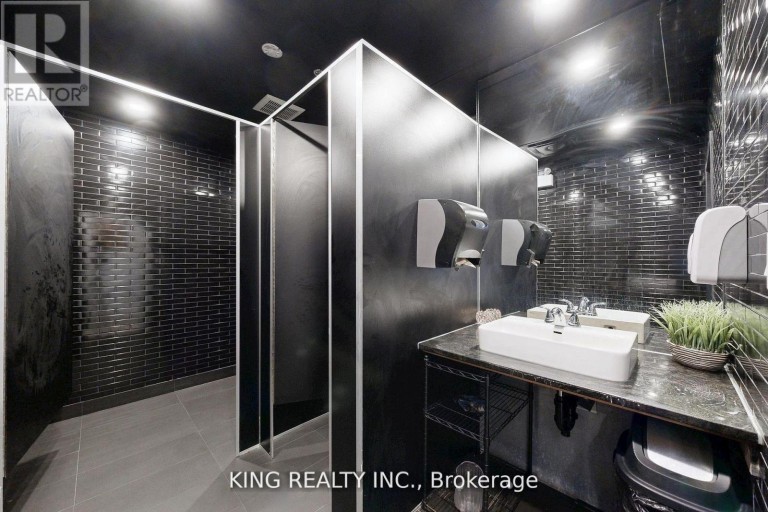 17 - 3175 RUTHERFORD ROAD, Vaughan (Vellore Village), Ontario, L4K5Y6