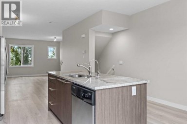 56, 300 MARINA Drive Chestermere Alberta photo 7