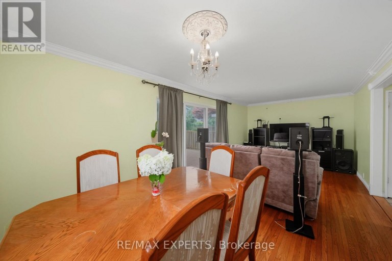 71 DOGWOOD CRESCENT, Toronto (Bendale), Ontario, M1P3N5