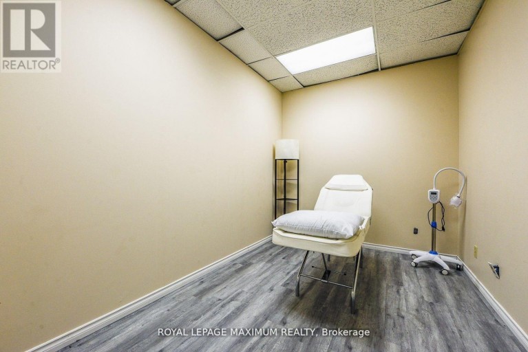 C10 - 4220 STEELES AVENUE W, Vaughan (Steeles West Industrial), Ontario, L4L3S8