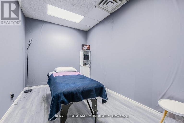 C10 - 4220 STEELES AVENUE W, Vaughan (Steeles West Industrial), Ontario, L4L3S8