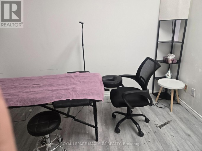 C10 - 4220 STEELES AVENUE W, Vaughan (Steeles West Industrial), Ontario, L4L3S8