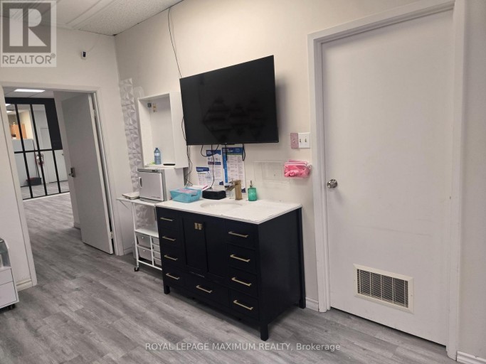 C10 - 4220 STEELES AVENUE W, Vaughan (Steeles West Industrial), Ontario, L4L3S8