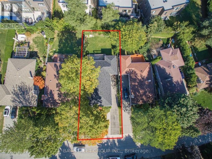 33 HEATHVIEW AVENUE, Toronto (Bayview Village), Ontario, M2K2C2
