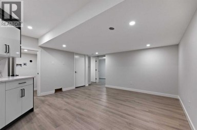 81 Saddlecrest Green NE Calgary Alberta photo 28