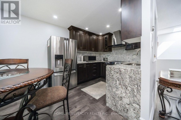 3 HAPSBURG SQUARE, Brampton (Central Park), Ontario, L6S1Y7