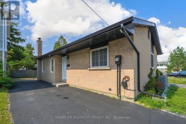 3 HAPSBURG SQUARE Brampton (Central Park) Ontario photo 2