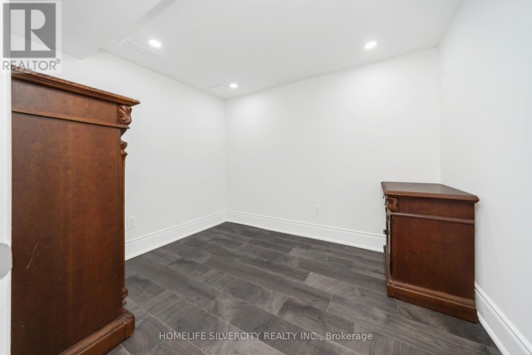3 HAPSBURG SQUARE, Brampton (Central Park), Ontario, L6S1Y7