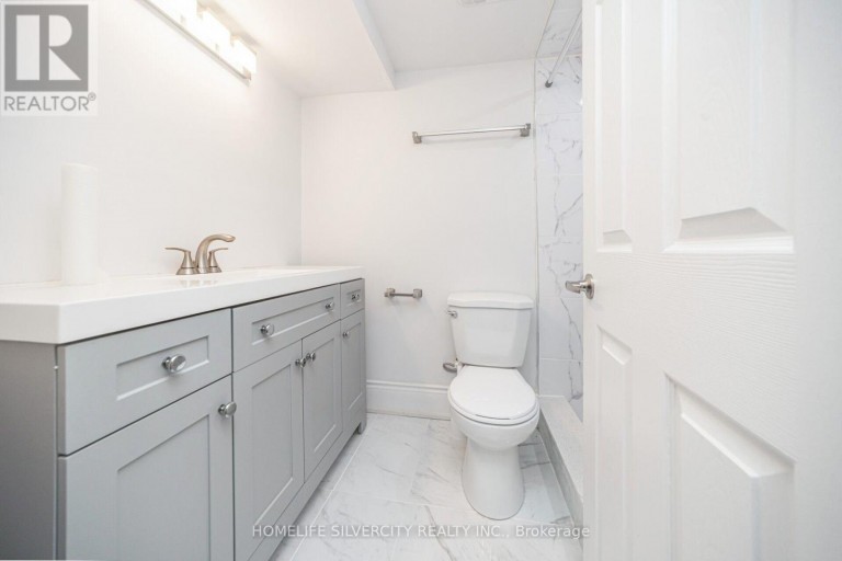 3 HAPSBURG SQUARE, Brampton (Central Park), Ontario, L6S1Y7