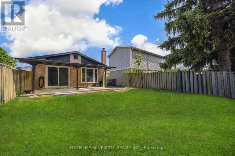 3 HAPSBURG SQUARE, Brampton (Central Park), Ontario, L6S1Y7