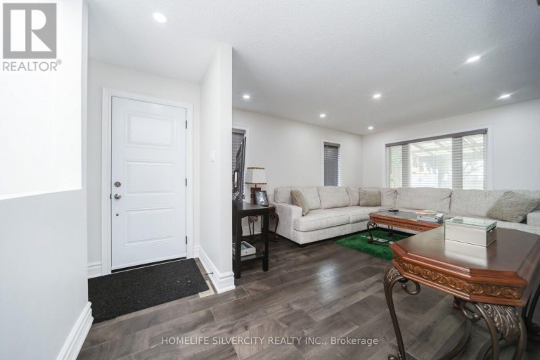 3 HAPSBURG SQUARE, Brampton (Central Park), Ontario, L6S1Y7