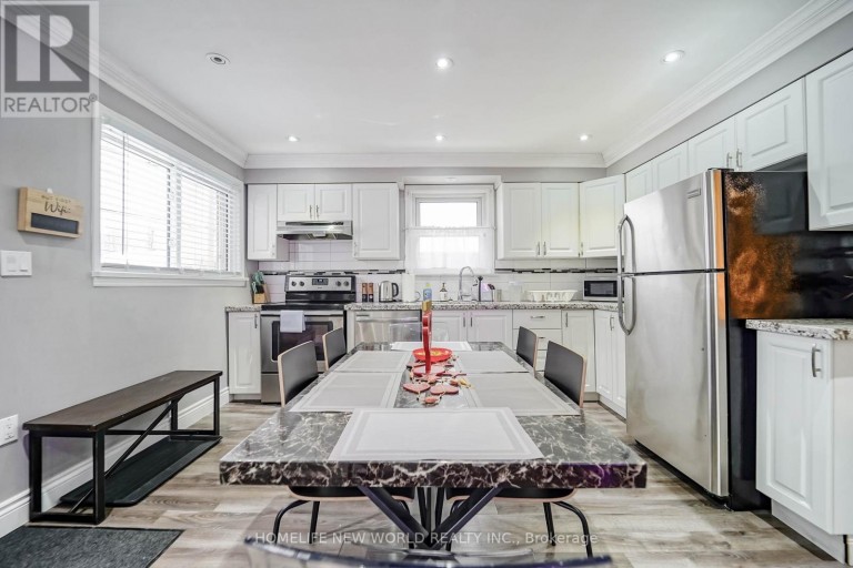 137 BANTING AVENUE, Oshawa (Central), Ontario, L1H2M5